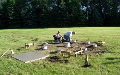 Noel and Ellen layout the gazebo